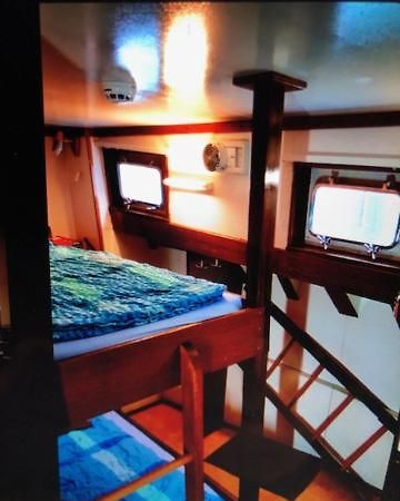 Schiff Ahoy, Hotelschiff, Hausboot, Boot, Passagierschiff Штутгарт Екстер'єр фото